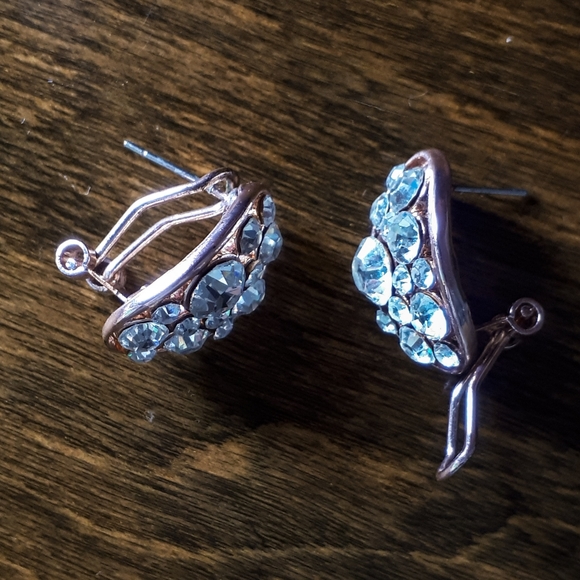 🆓 Rose Gold Bling Earrings - Picture 3 of 4